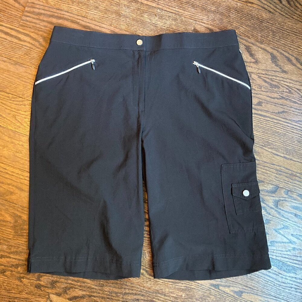 Zenergy Golf by Chico's Shorts Large 14 or 2.5